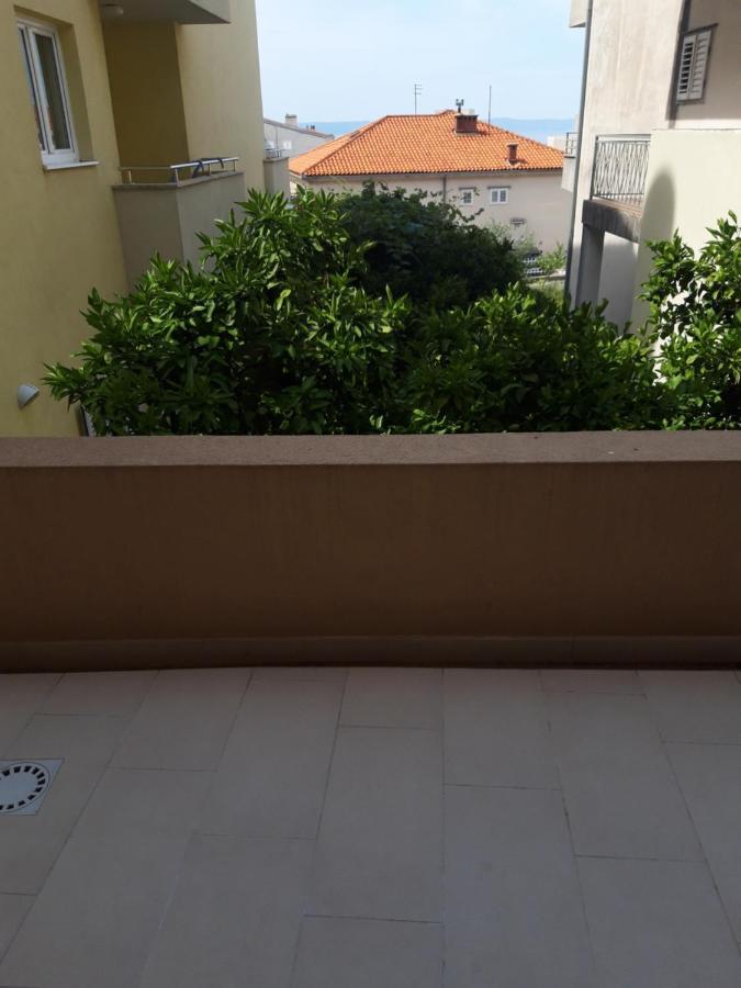 Apartments Smiljana Mucic Makarska Exterior foto